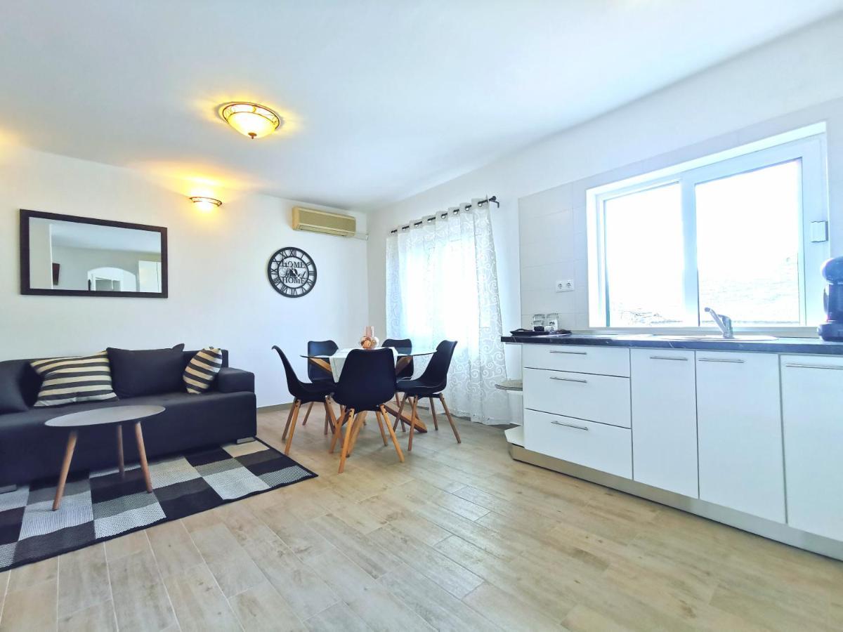 Apartments Doris Спліт Екстер'єр фото